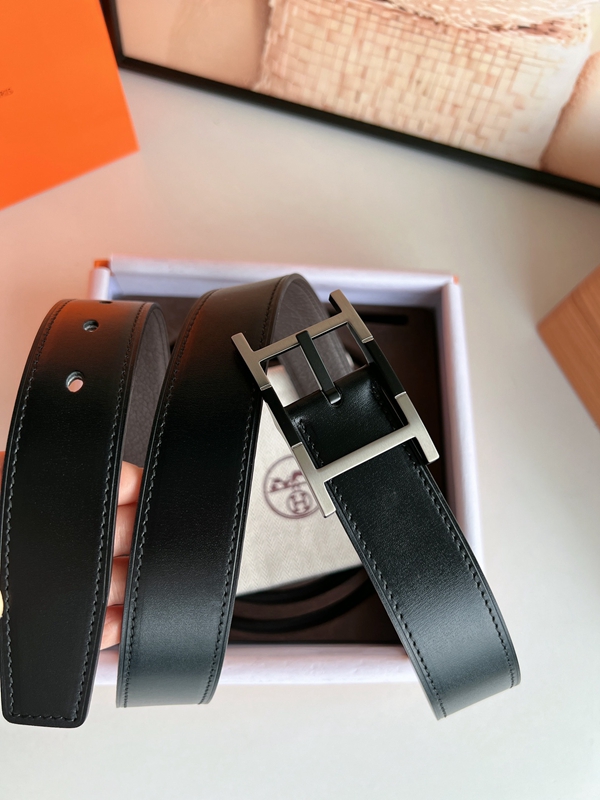 エルメスベルト素材ディテール